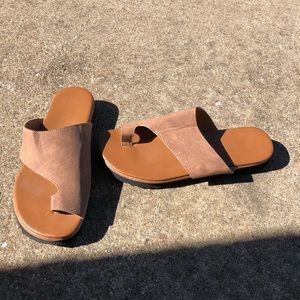 🆕 Tan Sandals